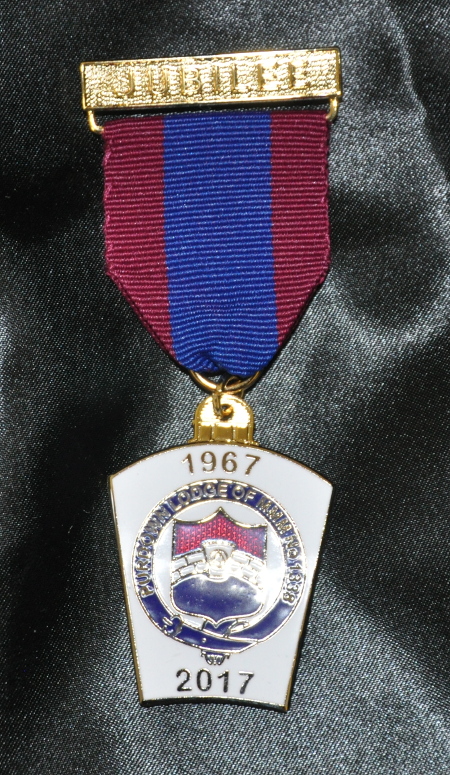 Mark Lodge Jubilee Breast Jewel (60-69 items) - Click Image to Close